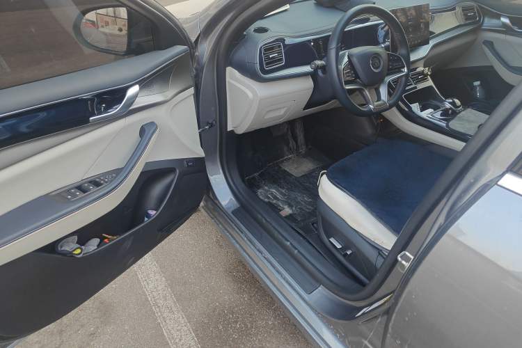 Used BYD Qin PLUS 2021 EV 500KM Luxury Model Driver Seat