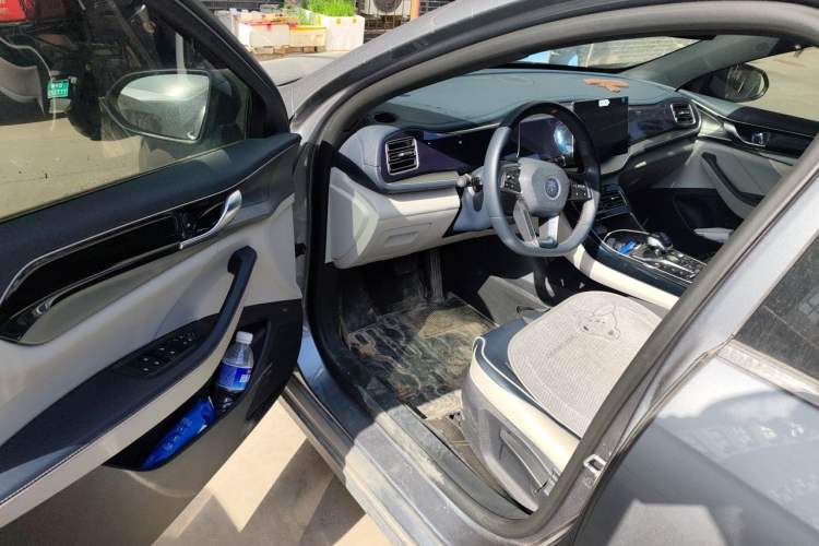 Used BYD Qin PLUS 2021 DM-i 120KM Prestige Model Driver Seat