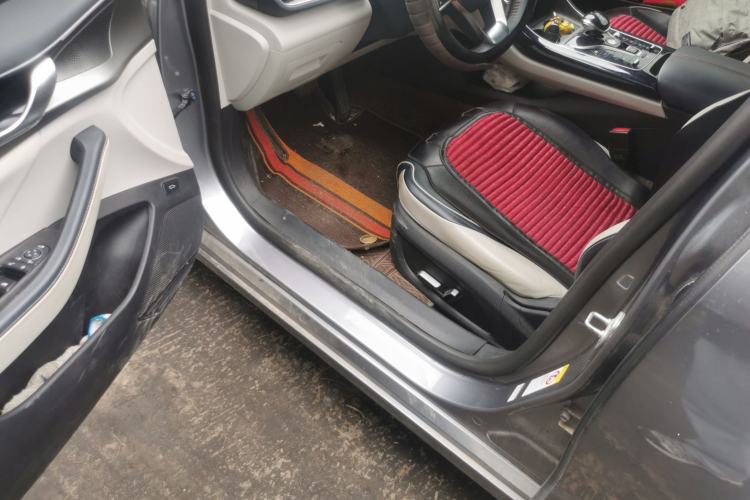 Used BYD Qin PLUS 2021 DM-i 55KM Flagship Model Driver Seat