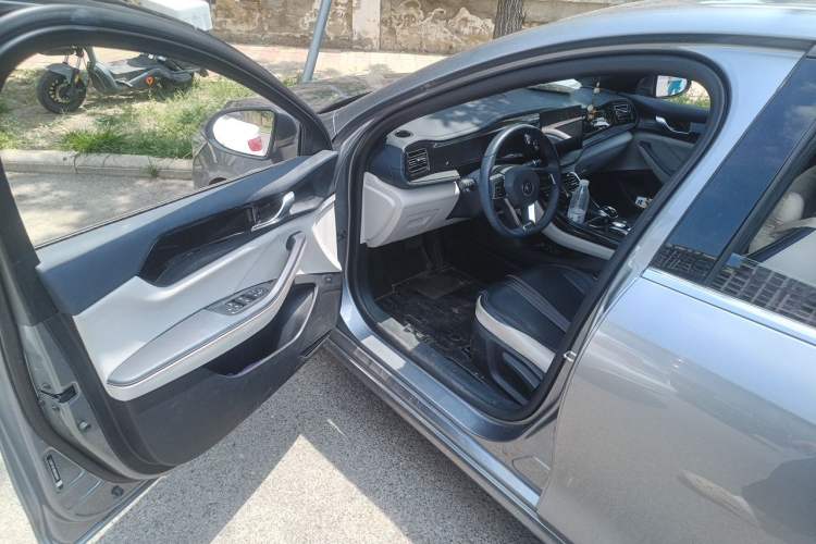 Used BYD Qin PLUS 2021 DM-i 55KM Prestige Model Driver Seat