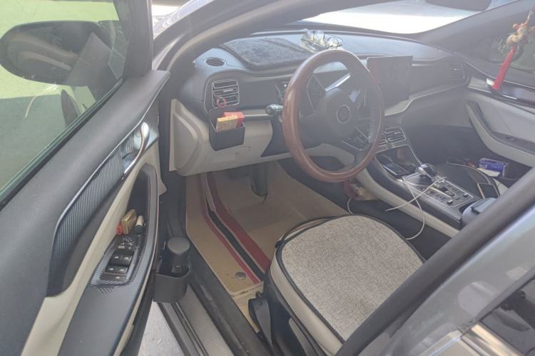 Used BYD Qin PLUS 2021 DM-i 120KM Prestige Model Driver Seat