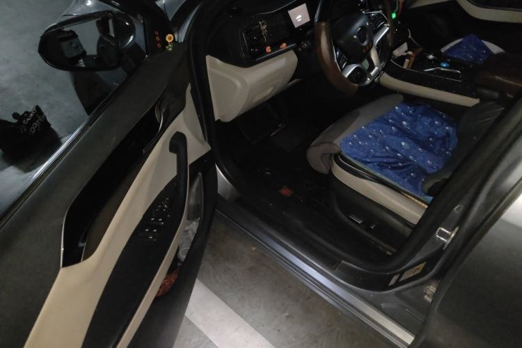 Used BYD Qin PLUS 2021 EV 500KM Luxury Model Driver Seat