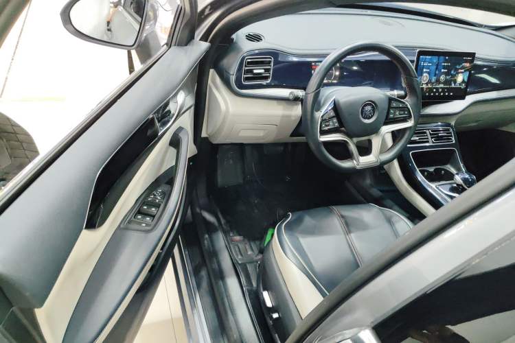 Used BYD Qin PLUS 2021 EV 400KM Luxury Model Driver Seat