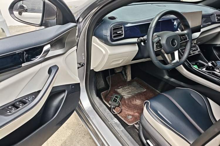 Used BYD Qin PLUS 2021 DM-i 55KM Flagship Model Driver Seat