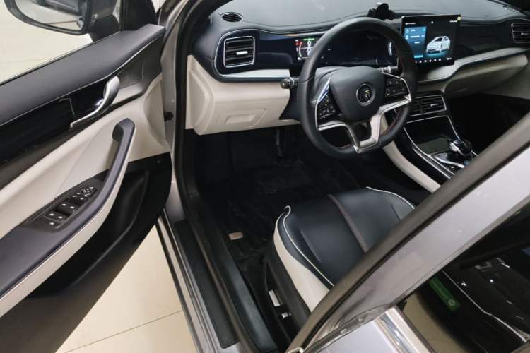 Used BYD Qin PLUS 2021 EV 400KM Luxury Model Driver Seat