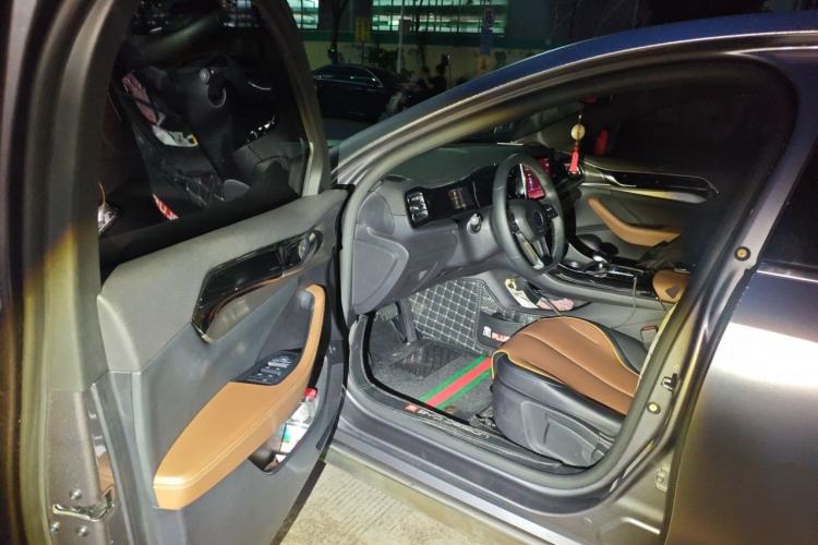 Used BYD Qin PLUS 2021 DM-i 120KM Prestige Model Driver Seat