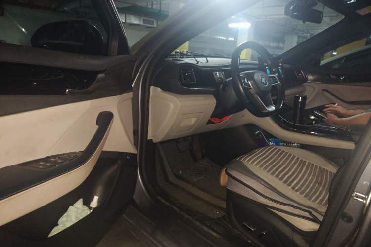 Used BYD Qin PLUS 2021 DM-i 55KM Prestige Model Driver Seat