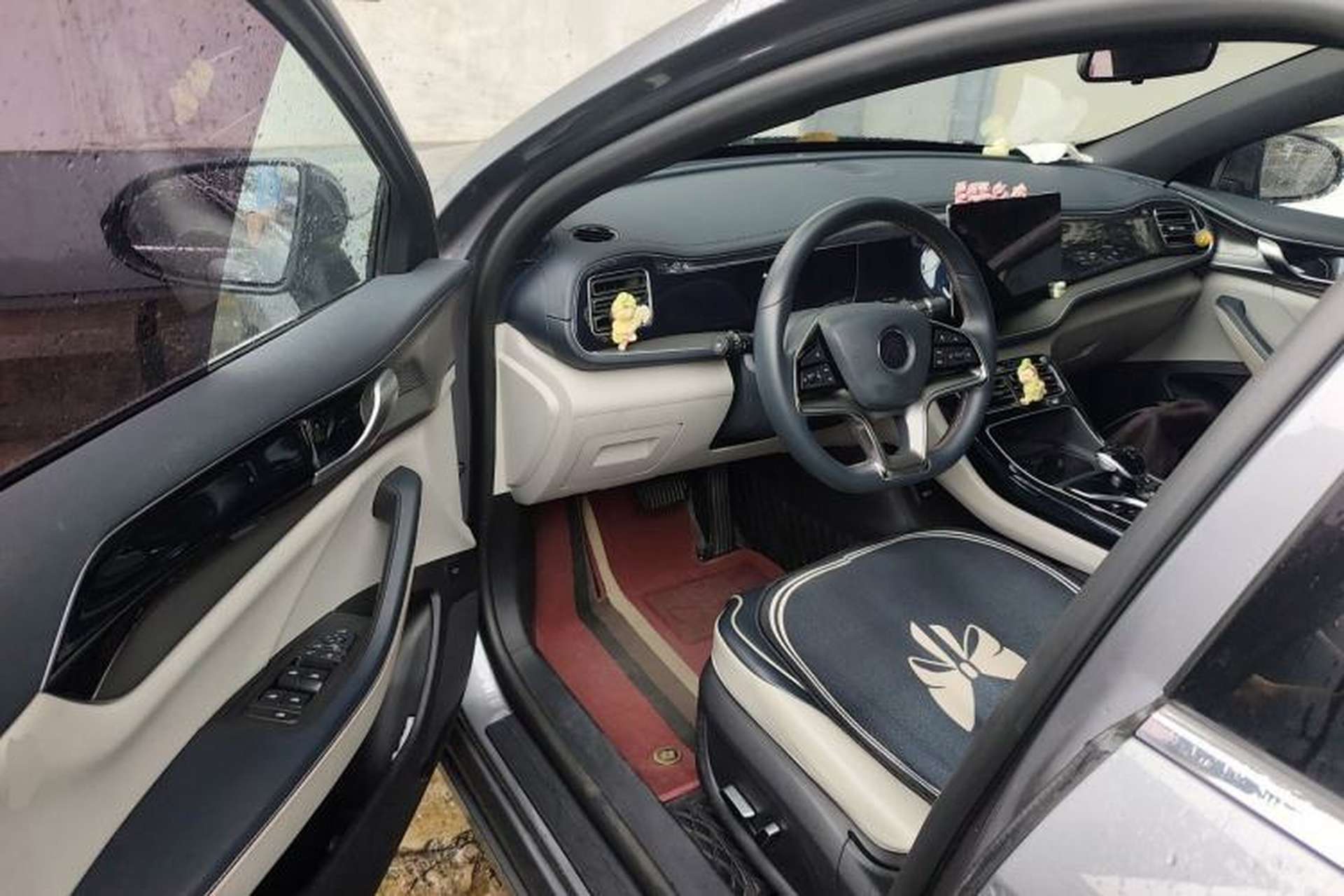 Used BYD Qin PLUS 2021 EV 500KM Luxury Model Driver Seat