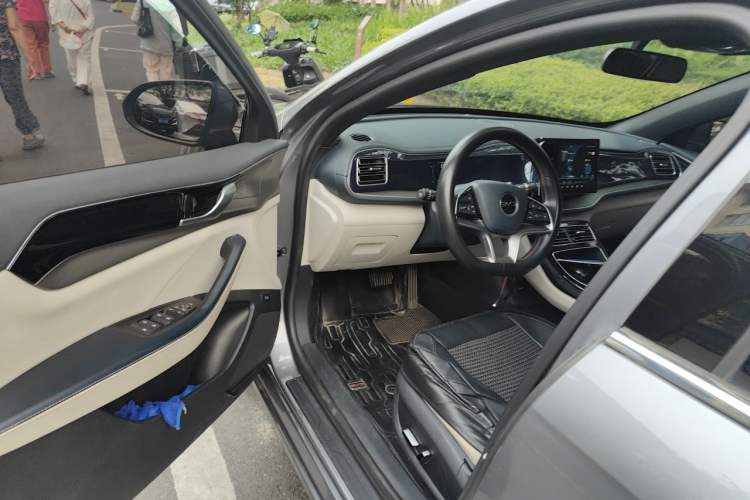 Used BYD Qin PLUS 2021 EV 400KM Luxury Model Driver Seat