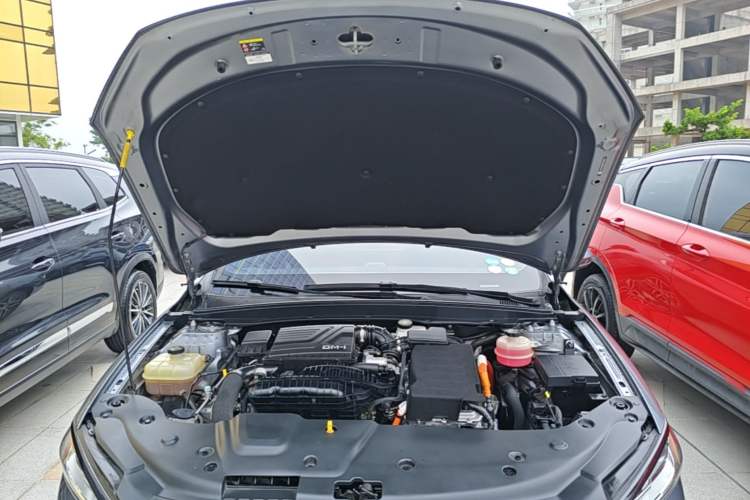 Used BYD Qin PLUS 2021 DM-i 55KM Flagship Model Engine Bay
