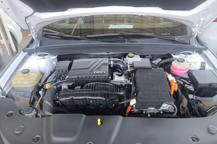 Used BYD Qin PLUS 2021 DM-i 55KM Flagship Model Engine Bay