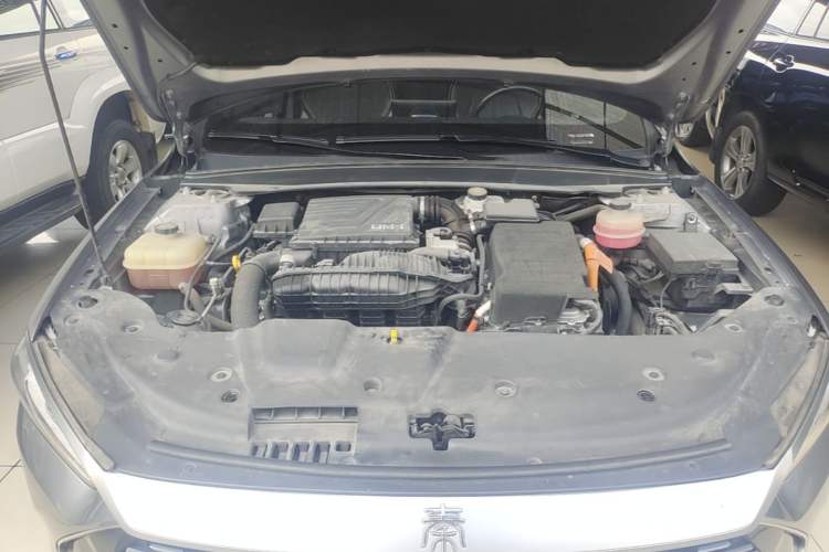 Used BYD Qin PLUS 2021 DM-i 55KM Flagship Model Engine Bay