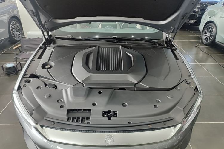 Used BYD Qin PLUS 2021 EV 500KM Luxury Model Engine Bay
