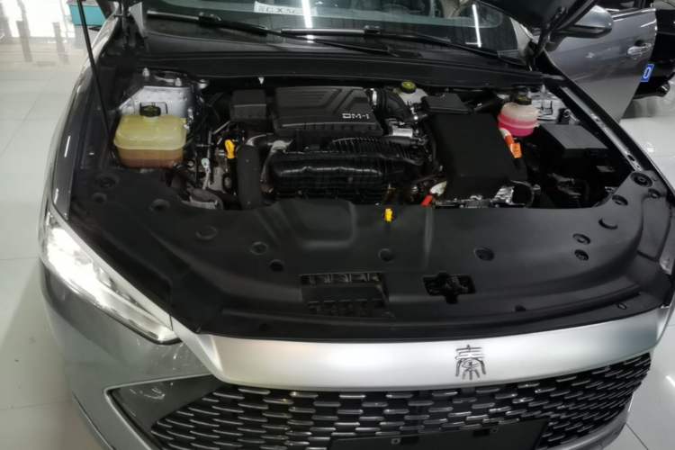 Used BYD Qin PLUS 2021 DM-i 55KM Flagship Model Engine Bay