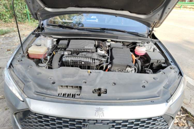 Used BYD Qin PLUS 2021 DM-i 120KM Flagship Model Engine Bay