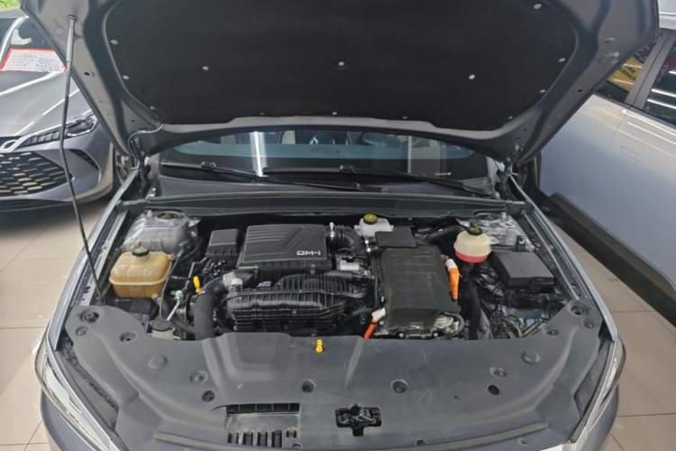 Used BYD Qin PLUS 2021 DM-i 55KM Flagship Model Engine Bay