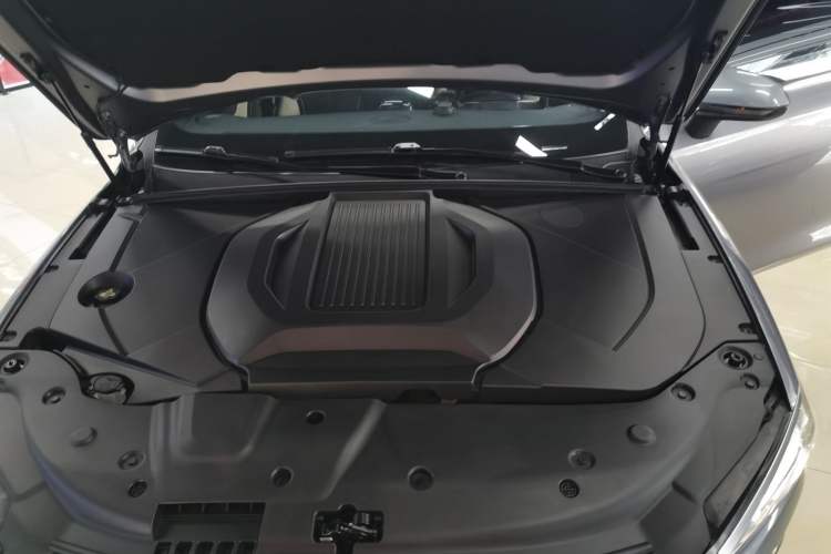 Used BYD Qin PLUS 2021 EV 400KM Luxury Model Engine Bay