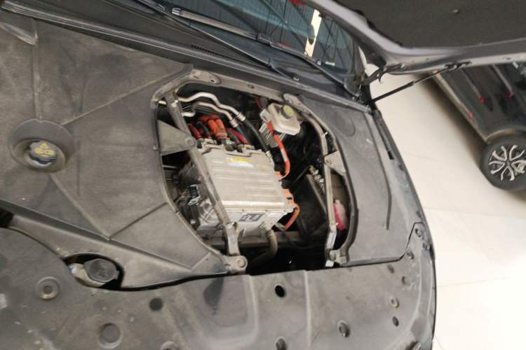 Used BYD Qin PLUS 2021 EV 400KM Luxury Model Engine Bay