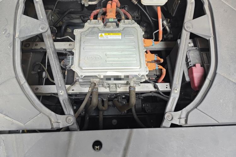 Used BYD Qin PLUS 2021 EV 400KM Luxury Model Engine Bay
