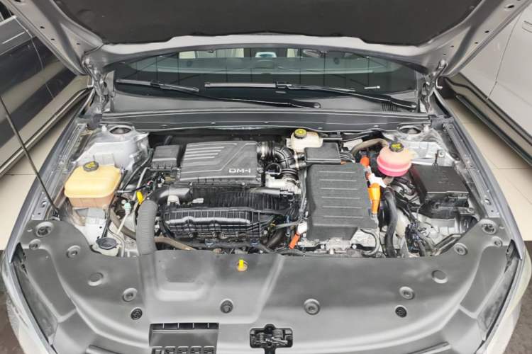 Used BYD Qin PLUS 2021 DM-i 55KM Flagship Model Engine Bay