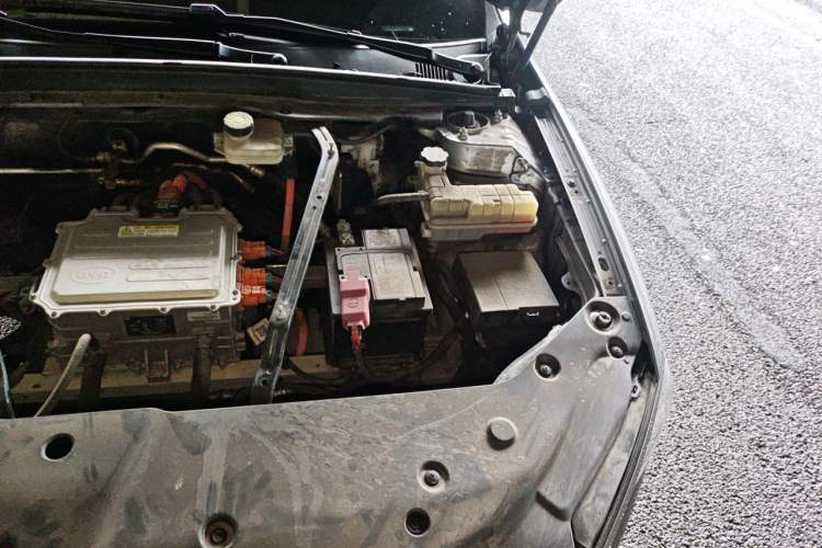 Used BYD Qin PLUS 2021 EV 500KM Luxury Model Engine Bay Left