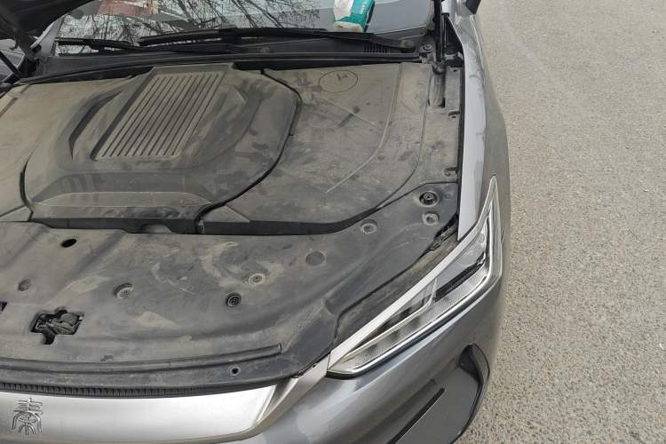 Used BYD Qin PLUS 2021 EV 600KM Flagship Model Engine Bay Left