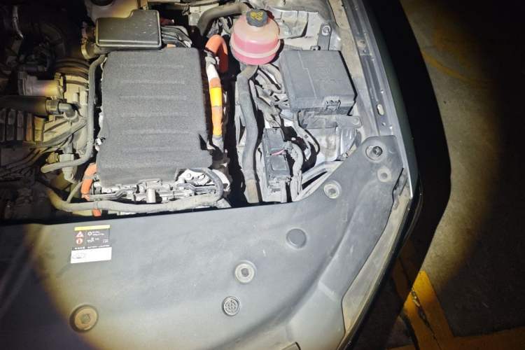 Used BYD Qin PLUS 2021 DM-i 120KM Prestige Model Engine Bay Left