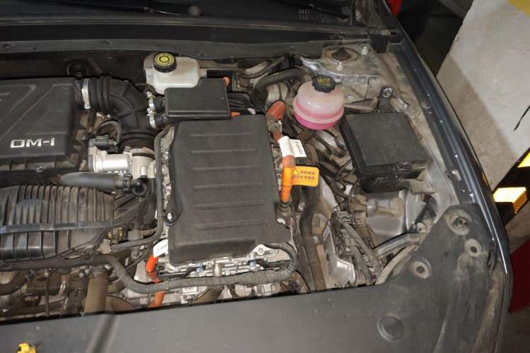 Used BYD Qin PLUS 2021 DM-i 55KM Prestige Model Engine Bay Left