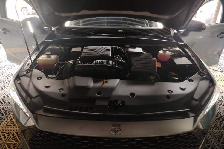 Used BYD Qin PLUS 2021 DM-i 55KM Flagship Model Engine Bay
