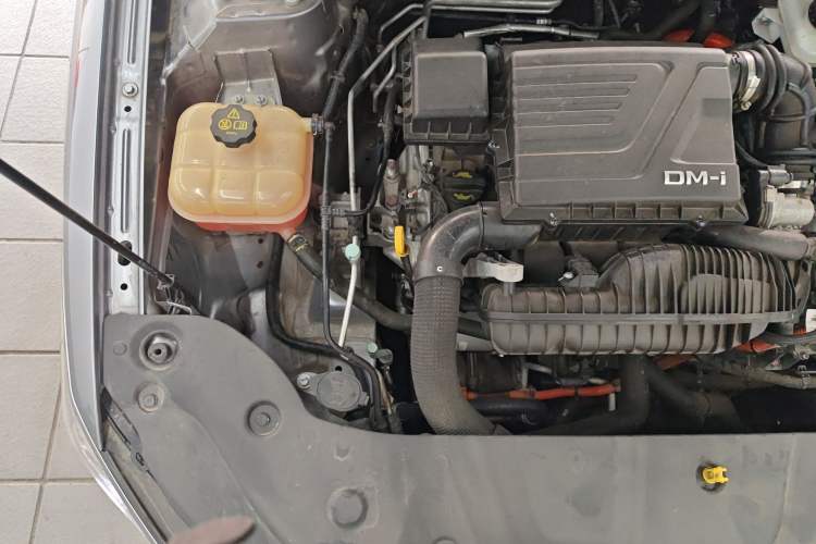 Used BYD Qin PLUS 2021 DM-i 120KM Prestige Model Engine Bay Right