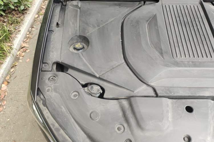 Used BYD Qin PLUS 2021 EV 500KM Luxury Model Engine Bay Right