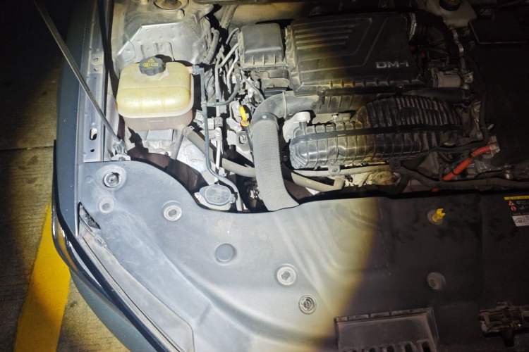 Used BYD Qin PLUS 2021 DM-i 120KM Prestige Model Engine Bay Right