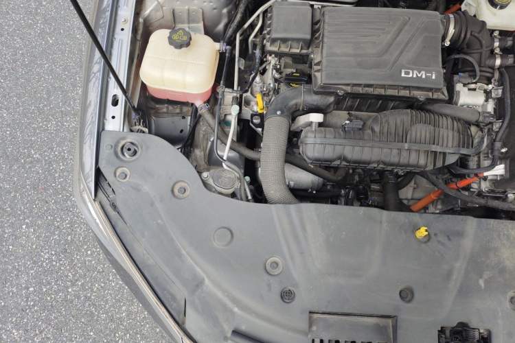 Used BYD Qin PLUS 2021 DM-i 55KM Prestige Model Engine Bay Right