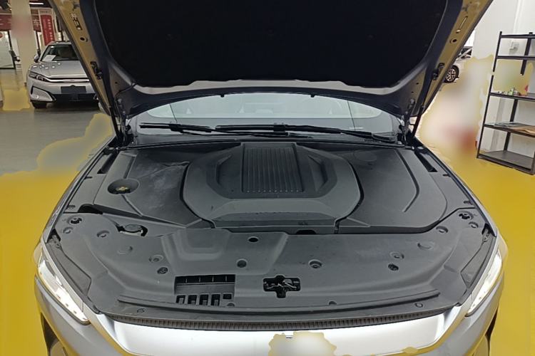 Used BYD Qin PLUS 2021 EV 400KM Luxury Model Engine Bay