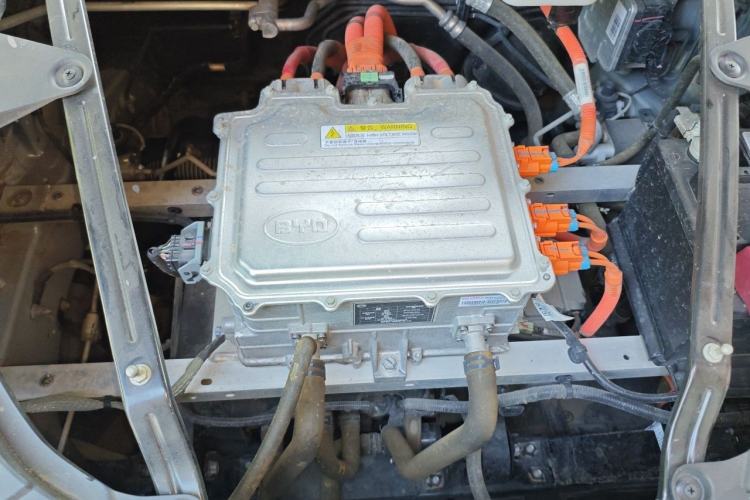 Used BYD Qin PLUS 2021 EV 500KM Luxury Model Engine Bay