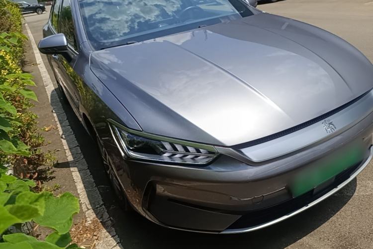 Used BYD Qin PLUS 2021 EV 500KM Luxury Model Exterior 1