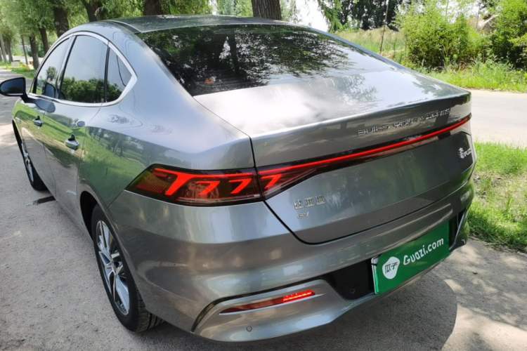 Used BYD Qin PLUS 2021 EV 500KM Luxury Model Exterior 2