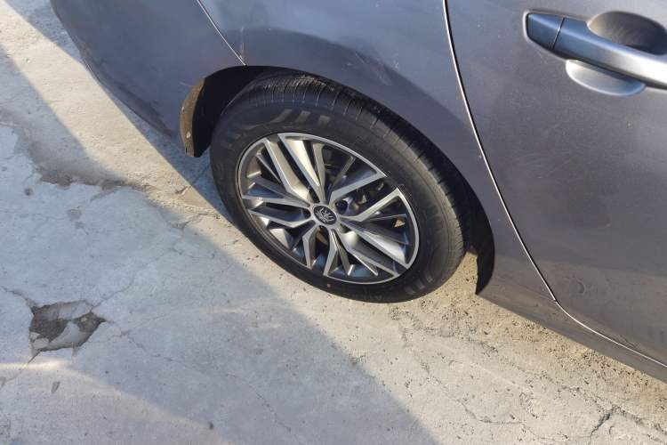 Used BYD Qin PLUS 2021 DM-i 55KM Flagship Model Exterior 3