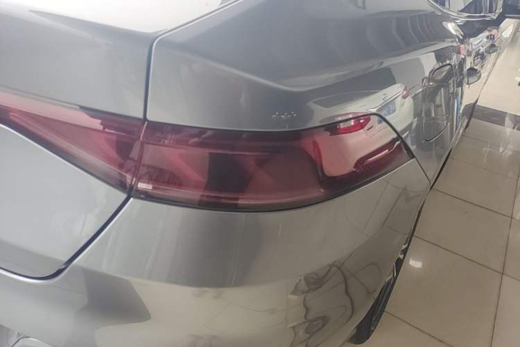Used BYD Qin PLUS 2021 DM-i 55KM Flagship Model Exterior 3