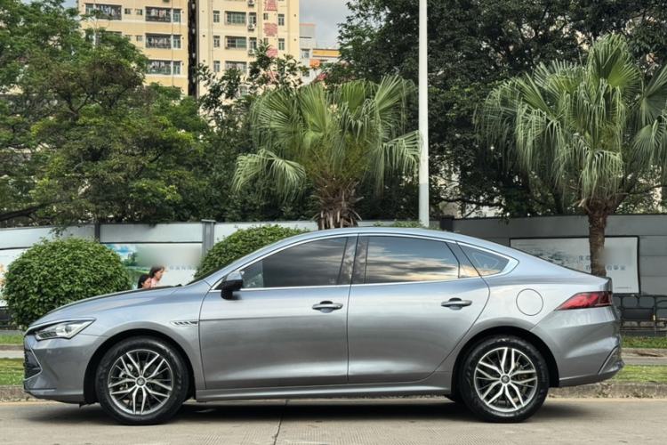 Used BYD Qin PLUS 2021 DM-i 55KM Flagship Model Exterior 3