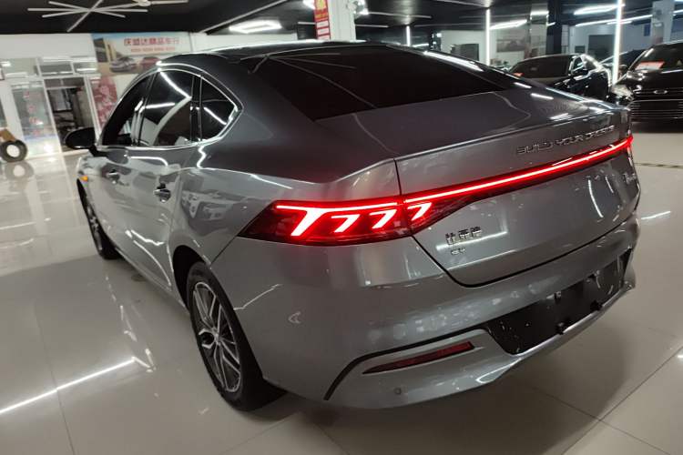 Used BYD Qin PLUS 2021 EV 400KM Luxury Model Exterior 3