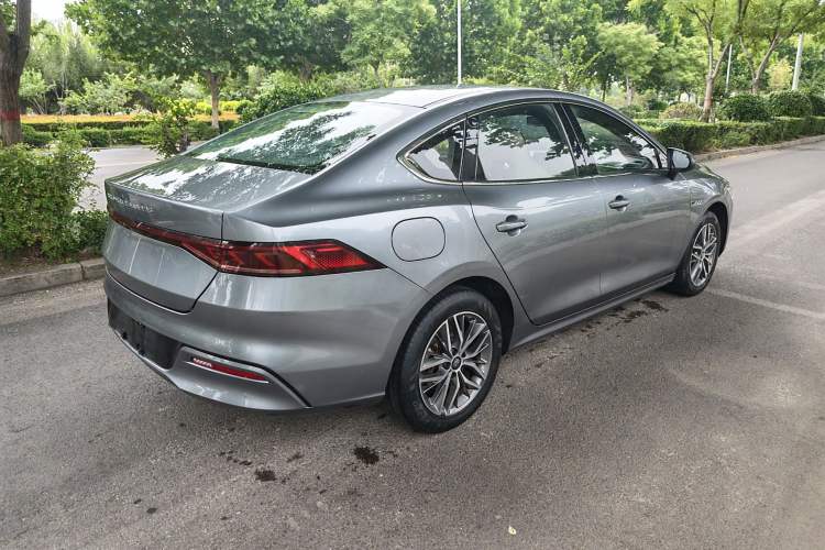 Used BYD Qin PLUS 2021 EV 400KM Luxury Model Exterior 4