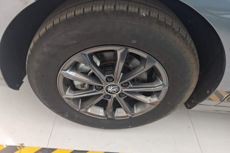 Used BYD Qin PLUS 2021 EV 400KM Leading Comfort Edition Exterior 4