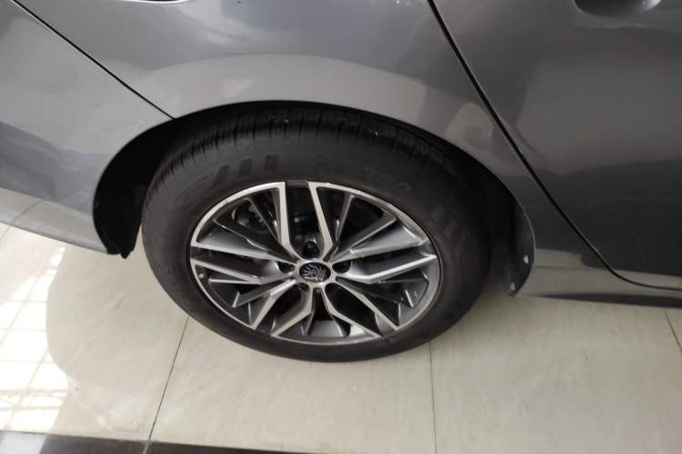 Used BYD Qin PLUS 2021 DM-i 55KM Flagship Model Exterior 5