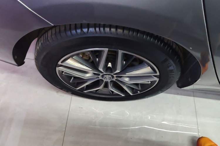 Used BYD Qin PLUS 2021 EV 500KM Premium Model Exterior 5