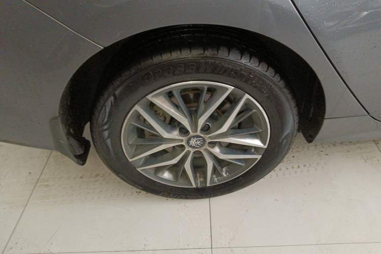 Used BYD Qin PLUS 2021 EV 400KM Luxury Model Exterior 5