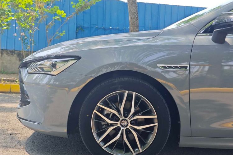 Used BYD Qin PLUS 2021 DM-i 55KM Flagship Model Exterior 5