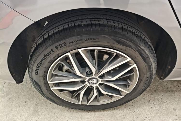 Used BYD Qin PLUS 2021 DM-i 55KM Flagship Model Exterior 5