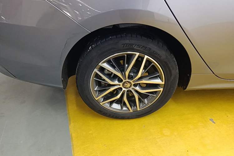 Used BYD Qin PLUS 2021 EV 400KM Luxury Model Exterior 5