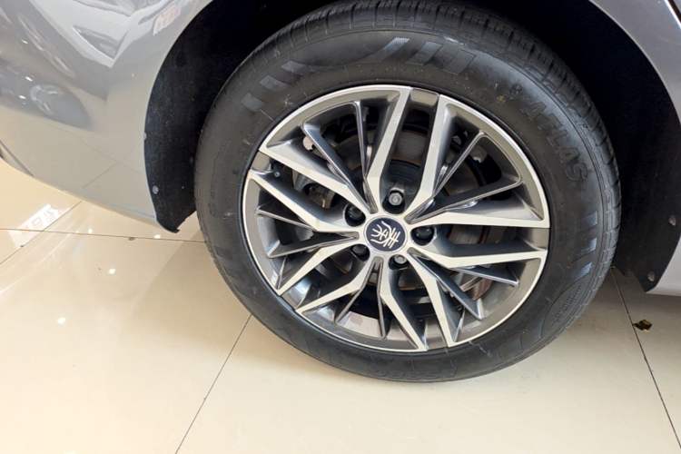 Used BYD Qin PLUS 2021 DM-i 55KM Flagship Model Exterior 5